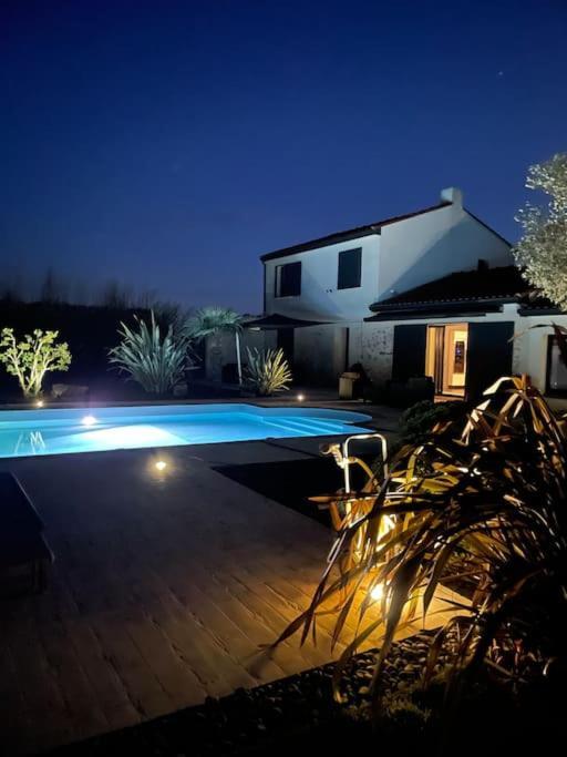 Villa Grand Standing Avec Piscine Proche Nantes La Chapelle-Heulin ภายนอก รูปภาพ