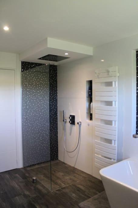 Villa Grand Standing Avec Piscine Proche Nantes La Chapelle-Heulin ภายนอก รูปภาพ